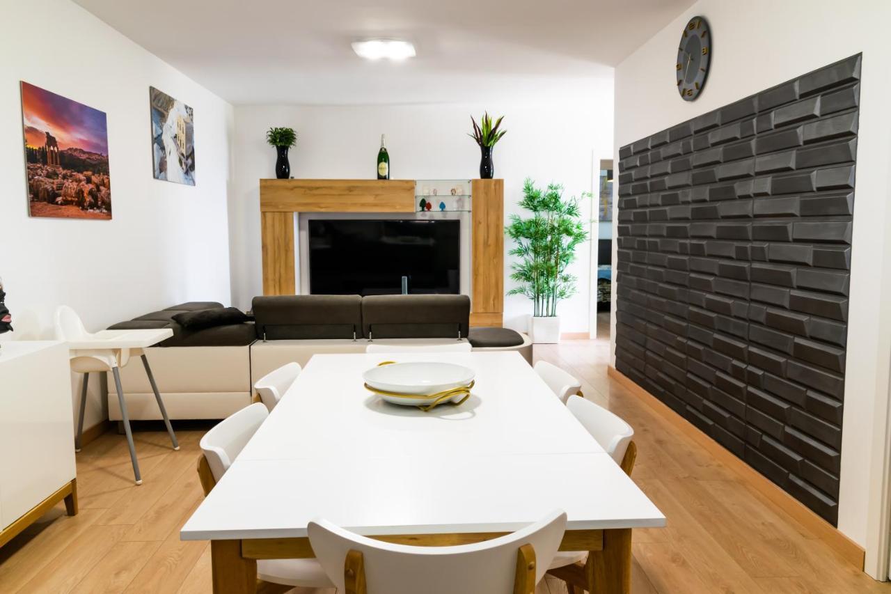 Diana Holiday Home Αγκριτζέντο Εξωτερικό φωτογραφία